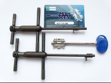 2 Hobbs Mottura MyKey lockpick (Italy)