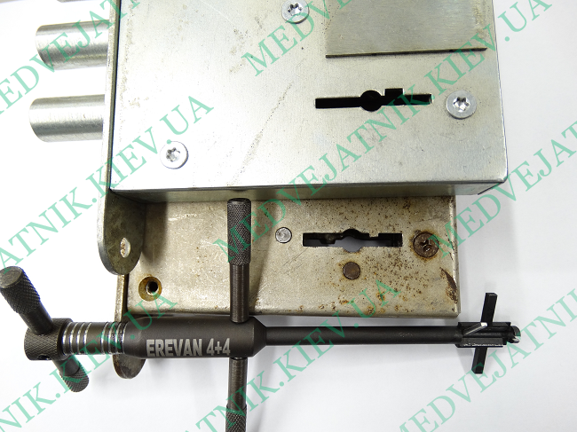 Locksmith tools