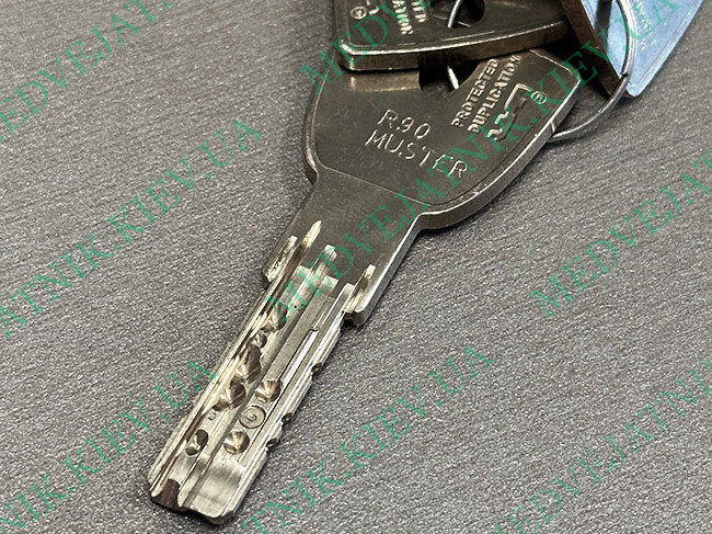 ISEO R9, R9+ AND R90 TOPOLINO DECODER (Italy) Locksmiths tools 2