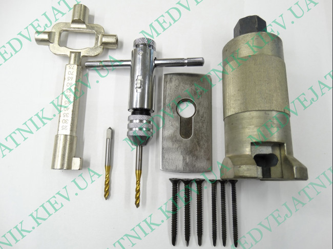 lockpicking.tools