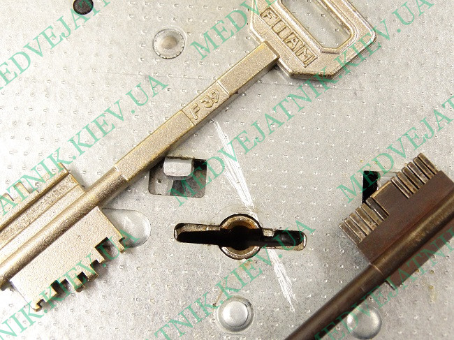 Self-impression magic key FIAM F39 (Italy) Locksmiths tools 1
