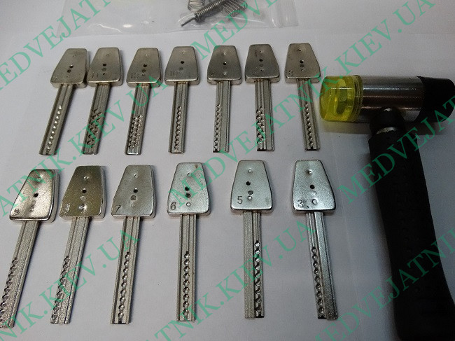 lockpicking.tools