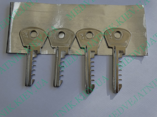 lockpicking.tools