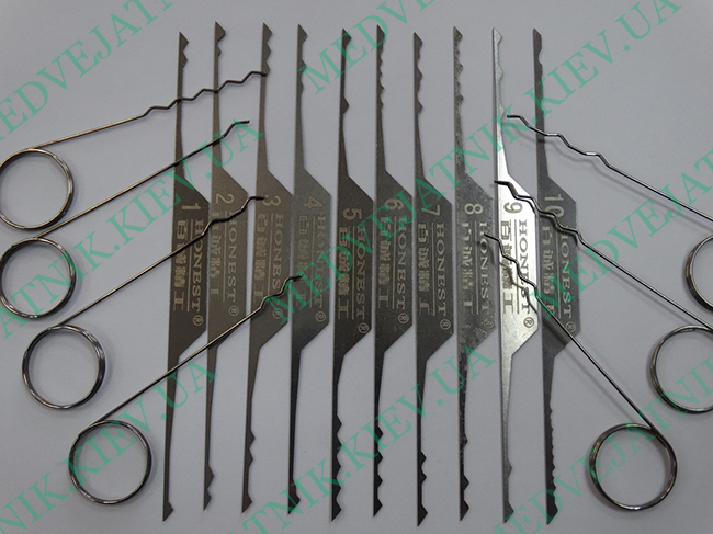 Combing type English profile lockpicks 