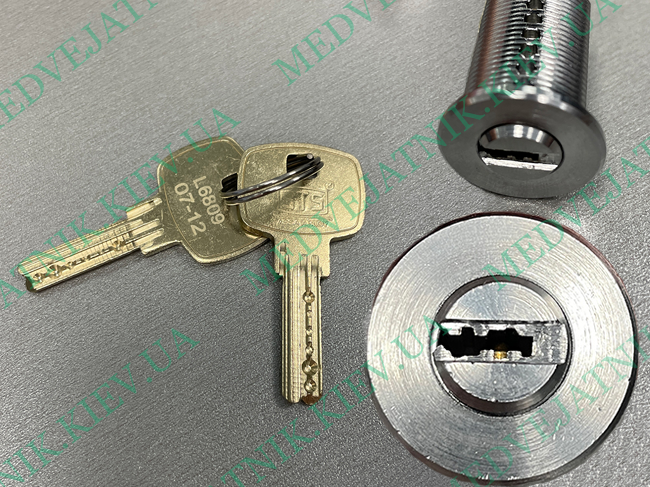 Lockpicking