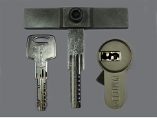 Lockpick for GERDA EVO (Poland)