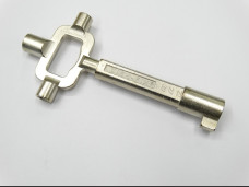 Universal key for turning lock