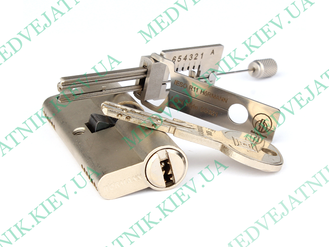 Locksmith tools