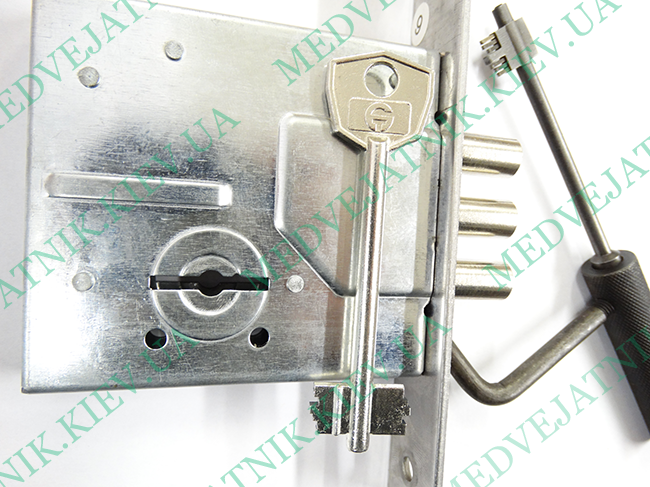 lockpicking